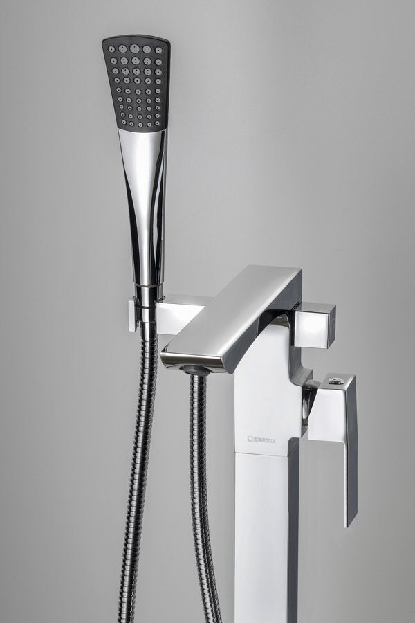 LATUS Baterie cadă freestanding, crom