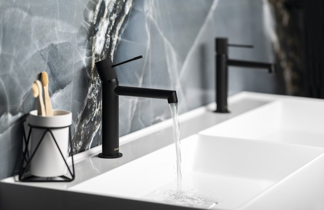 SOLARIS Baterie lavoar, negru mat